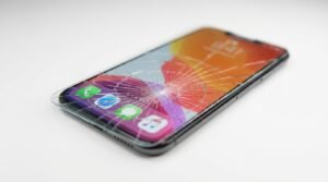 Read more about the article New Phone Protection Tips: How to Protect Your New Phone from Day One